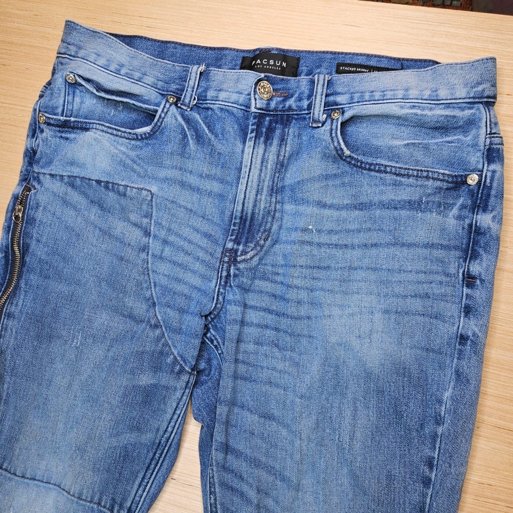 PacSun Stacked Skinny Jeans 34x32 Light Wash Distressed Raw Hem Zipper Moto